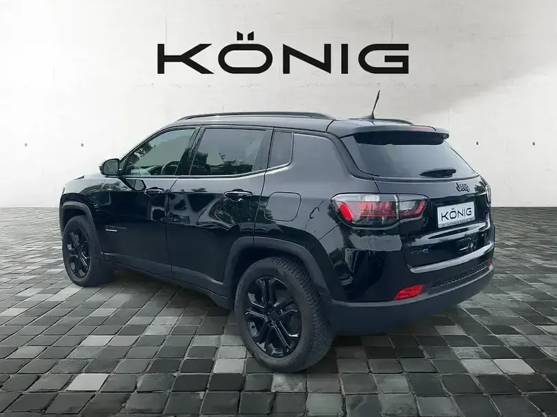 Gebraucht Jeep Compass Limited 180 PS (132 kW) 2022 Schwarz SUV