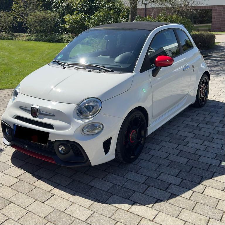 Używany Abarth 595C Pista 160 KM (117 kW) 2018 Biały Kabriolet