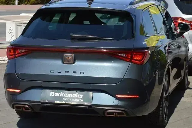 Gebraucht Cupra Leon 204 PS (150 kW) 2023 Magnetic tech (metallic) Limousine