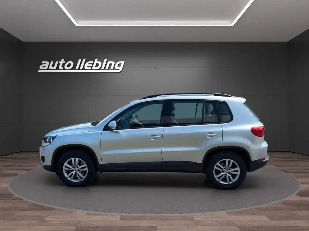 Gebraucht VW Tiguan Trendline 122 PS (89 kW) 2013 Silber SUV