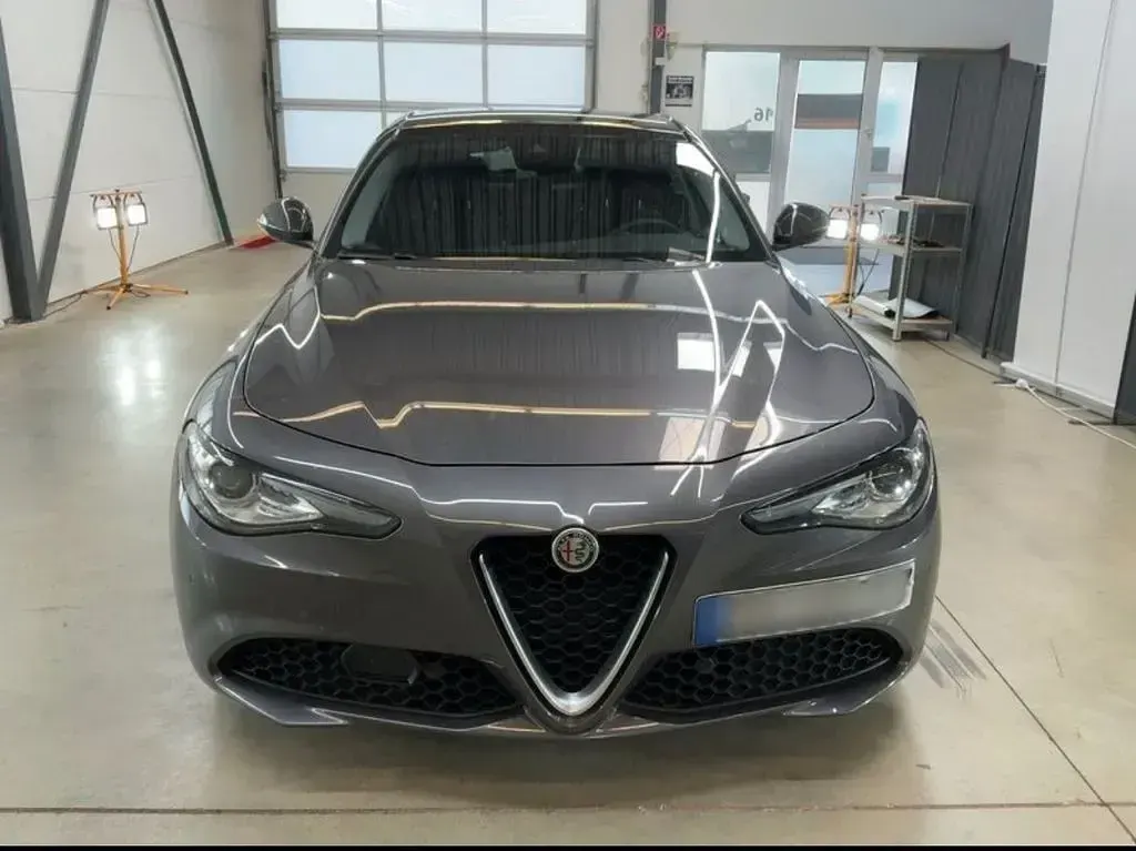 Gebraucht Alfa Romeo Giulia Super 190 PS (139 kW) 2019 Grau Limousine