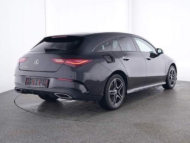 Gebraucht 2023 Mercedes CLA250e Shooting Brake Kombi | 42.900 € - Bild 1/4