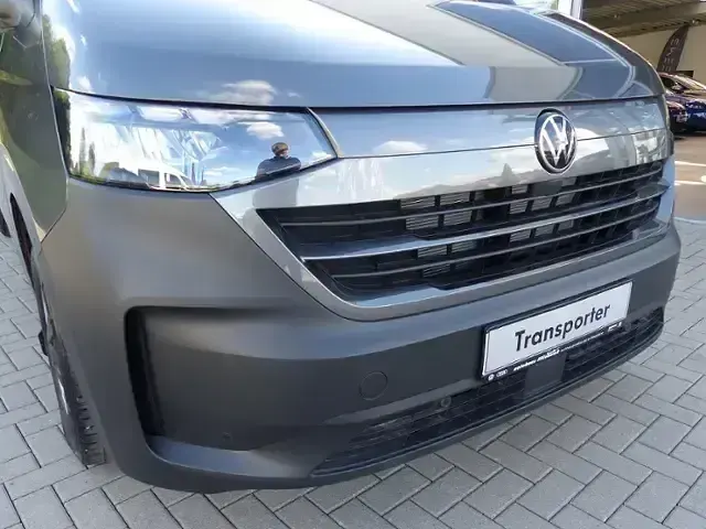 Gebraucht VW T7 150 PS (110 kW) 2025 Grau Van