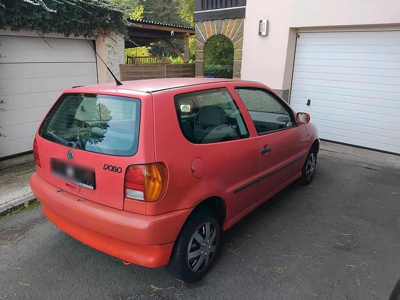 Rot Gebraucht 1996 VW Polo Kleinwagen | 600 € (Fairer Preis) - Bild 1/4