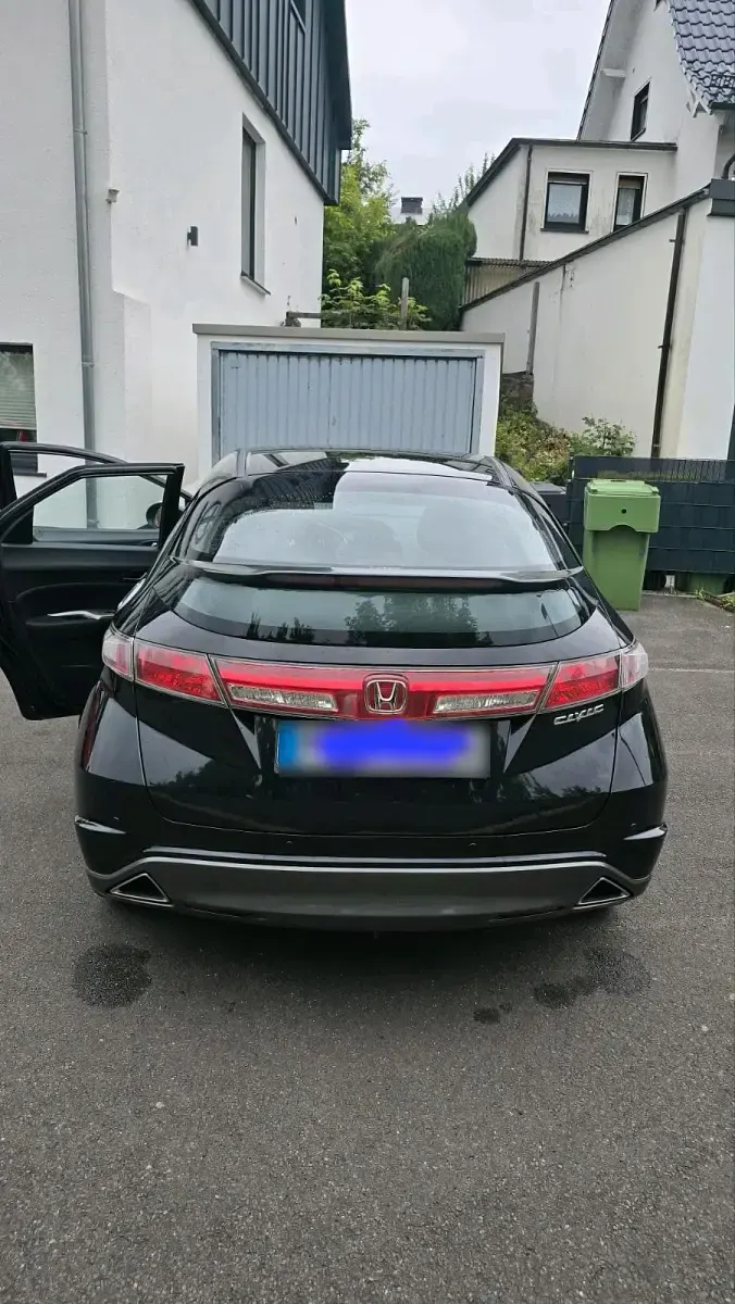 Gebraucht Honda Civic 99 PS (72 kW) 2011 Schwarz Limousine