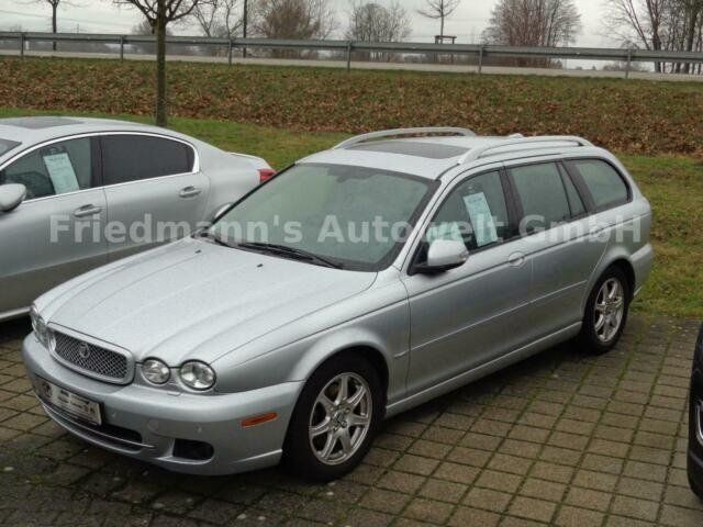Używany Jaguar X-type Executive 146 KM (107 kW) 2009 Srebrny Kombi