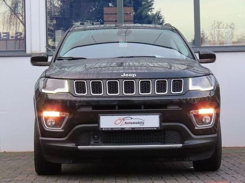 Gebraucht Jeep Compass 150 PS (110 kW) 2021 Schwarz SUV