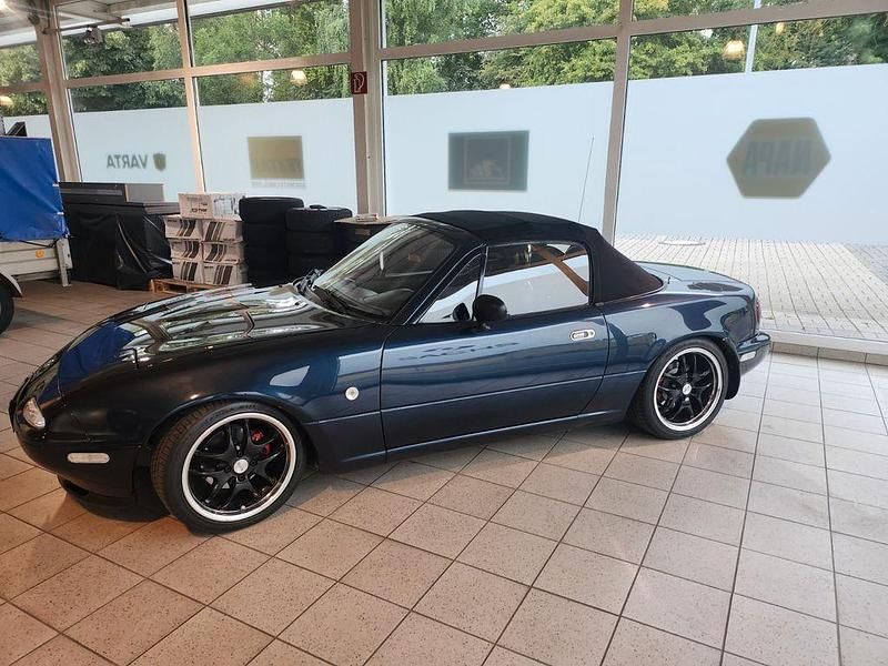 Gebraucht Mazda MX5 90 PS (66 kW) 1997 Blau Cabrio