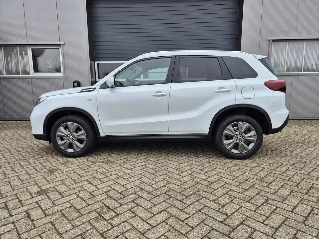 Neu Suzuki Vitara Comfort+ 110 PS (80 kW) 2026 Weiß SUV