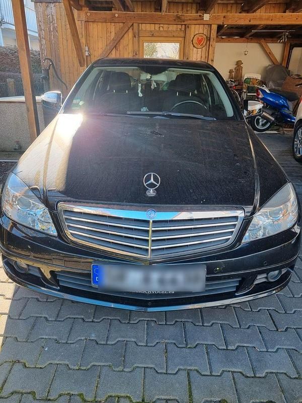 Schwarz Gebraucht 2007 Mercedes C180 Classic Limousine | 4.000 € (Superpreis) - Bild 1/4