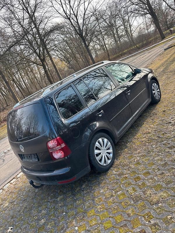 Gebraucht VW Touran 140 PS (102 kW) 2007 Schwarz Van / Kleinbus