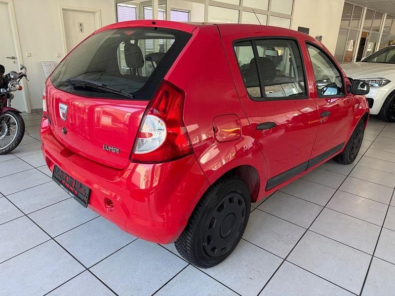 Gebraucht Dacia Sandero Ambiance 75 PS (55 kW) 2009 Rot Limousine