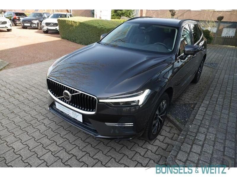 Gebraucht Volvo XC60 Core 197 PS (144 kW) 2023 Grau metallic SUV