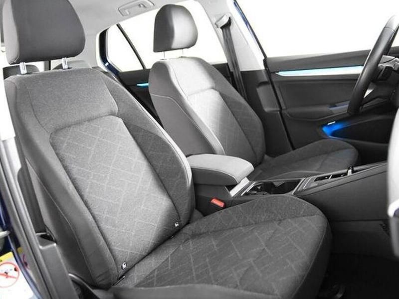 Gebraucht VW Golf VII 2021 Blau Kleinwagen