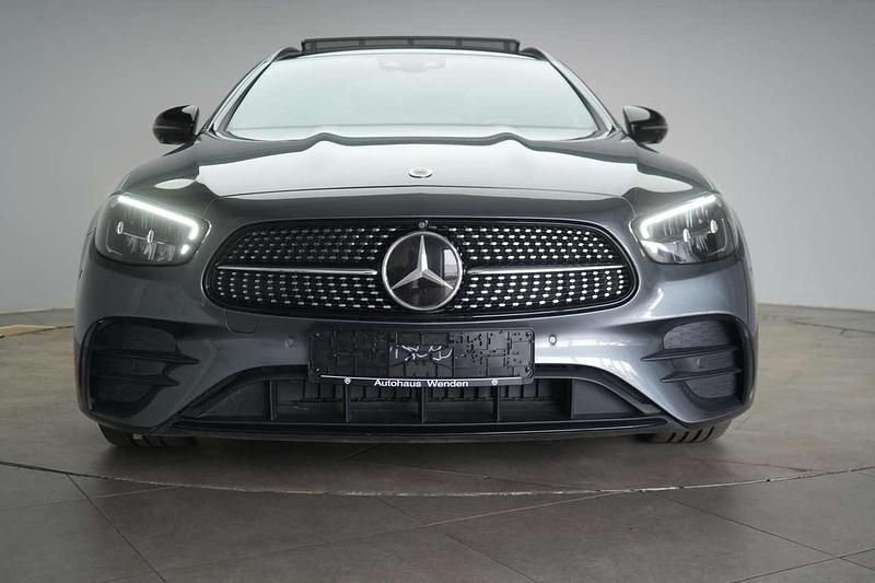 Gebraucht Mercedes E220 AMG 200 PS (147 kW) 2022 Selenitgrey Kombi
