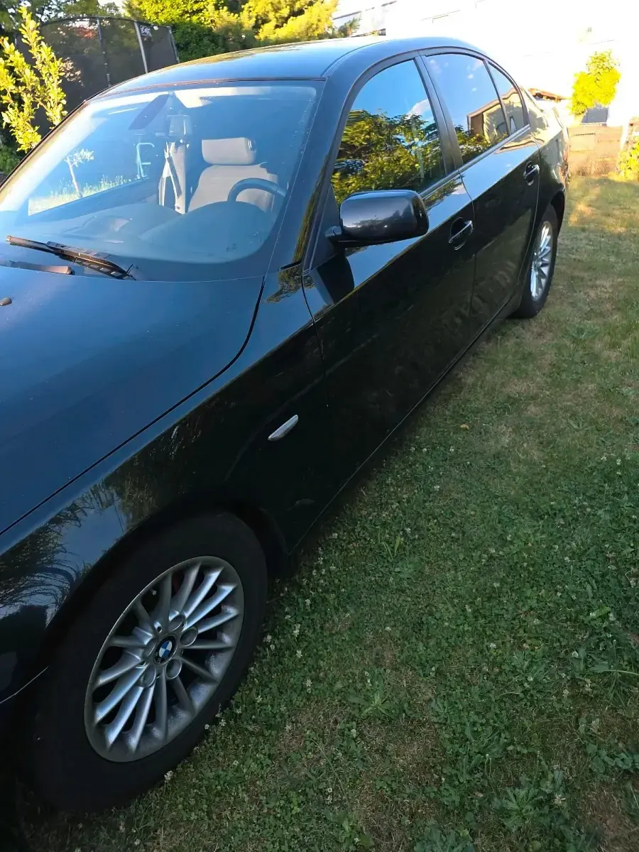 Gebraucht BMW 523 2008 Schwarz Limousine