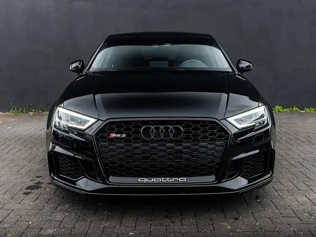 Gebraucht Audi RS3 Sport 400 PS (294 kW) 2017 Schwarz Limousine