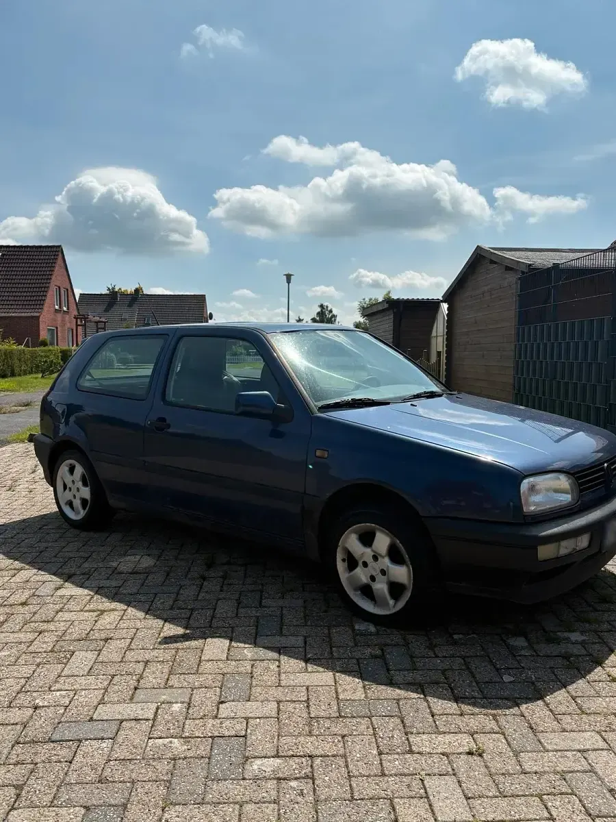 Gebraucht VW Golf III Edition 75 PS (55 kW) 1994 Blau Limousine