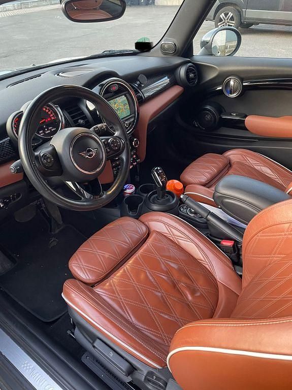 Second-hand Mini Cooper S Chili 192 CP (141 kW) 2018 Negru Hatchback