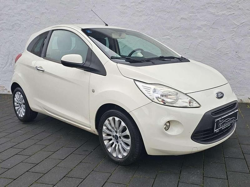 Crystalweiß Gebraucht 2011 Ford Ka Titanium Kleinwagen | 2.699 € (Fairer Preis) - Bild 1/4