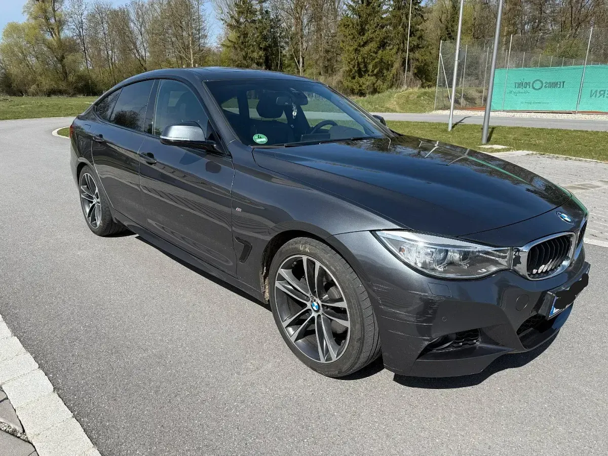 Gebraucht BMW 330 M Sport 258 PS (189 kW) 2016 Andere farben Limousine