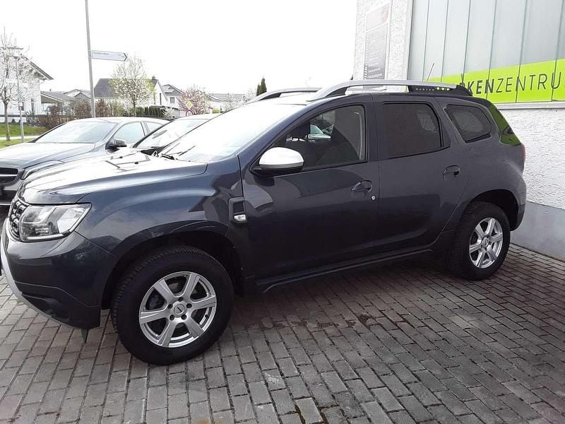 Gebraucht Dacia Duster 131 PS (96 kW) 2021 Grau "comete" SUV