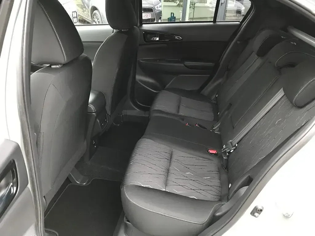 Gebraucht Mitsubishi Eclipse Cross Diamant Edition 163 PS (119 kW) 2020 Silber SUV