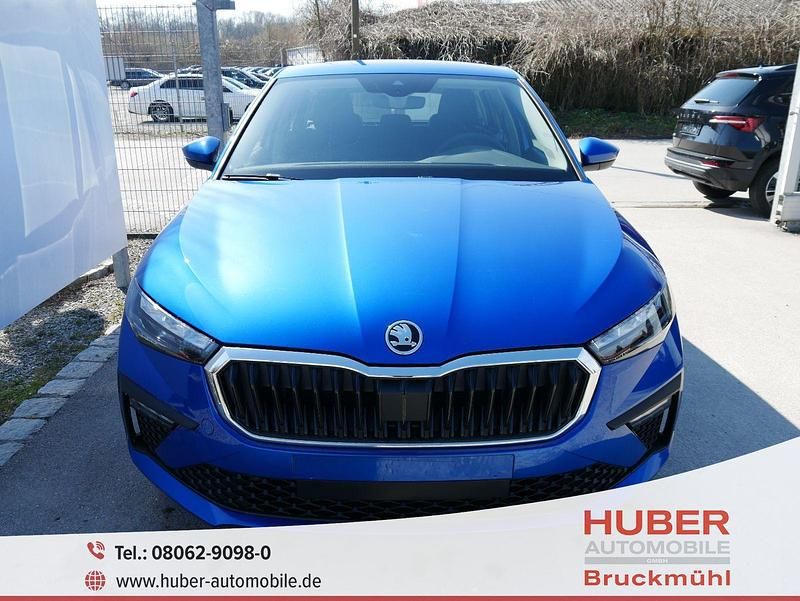 Neu Skoda Scala Selection 116 PS (85 kW) 2026 Raceblau metallic Kleinwagen