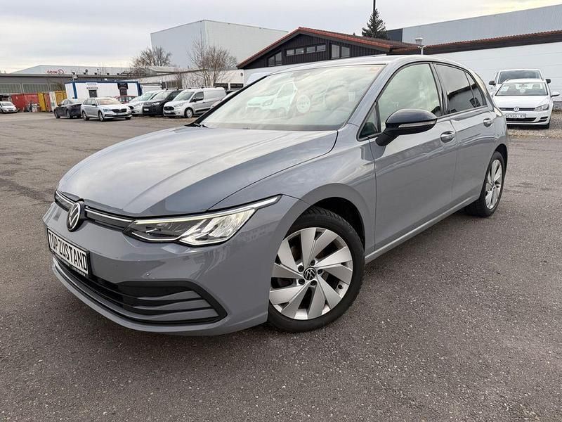 Gebraucht VW Golf VIII Basis 90 PS (66 kW) 2021 Grau Limousine