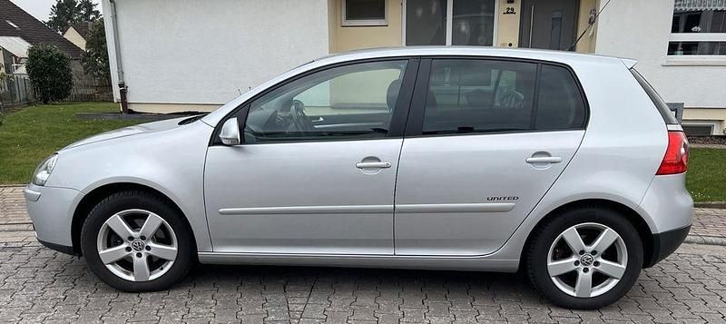 Gebraucht VW Golf VI United 102 PS (75 kW) 2008 Silber Kleinwagen