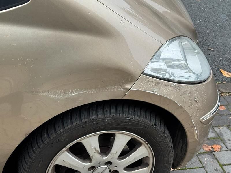 Gold Gebraucht 2005 Mercedes A200 Kleinwagen | 1.500 € (Guter Preis) - Bild 1/4