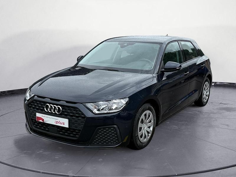 Blau Gebraucht 2021 Audi A1 Sportback Design Kleinwagen | 16.890 € (Guter Preis) - Bild 1/4