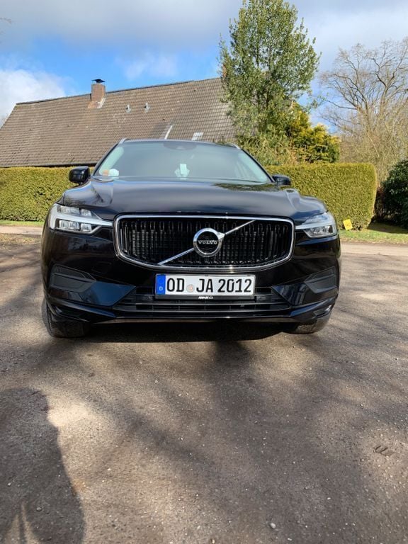 Schwarz Gebraucht 2019 Volvo XC60 Momentum SUV | 25.390 € (Superpreis) - Bild 1/4