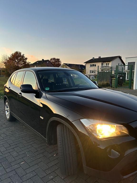 Gebraucht BMW X1 143 PS (105 kW) 2010 Schwarz SUV