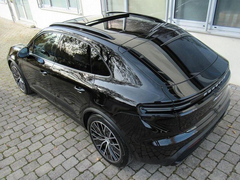 Gebraucht Porsche Macan 300 kW (408 PS) 2025 Schwarz SUV