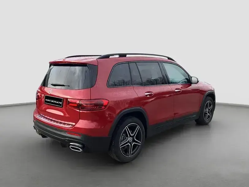 Gebraucht Mercedes GLB200 AMG line 150 PS (110 kW) 2025 Rot SUV