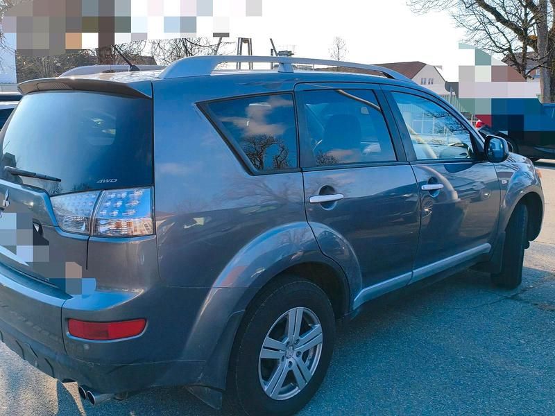 Gebraucht Mitsubishi Outlander 156 PS (114 kW) 2010 Andere farben SUV