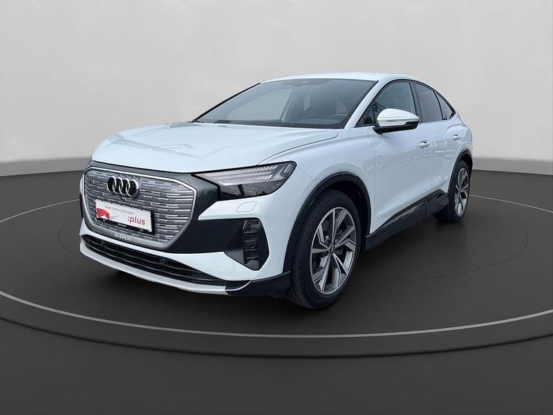 Gebraucht Audi Q4 e-tron Sport 150 kW (204 PS) 2022 Weiß SUV