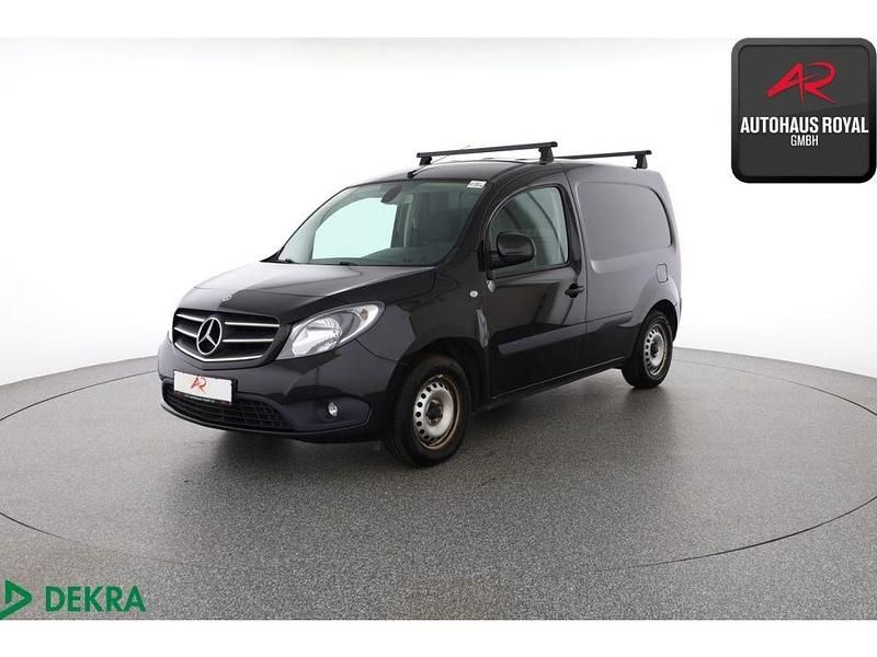 Gebraucht Mercedes Citan 109 95 PS (69 kW) 2020 Schwarz (metallic) Van
