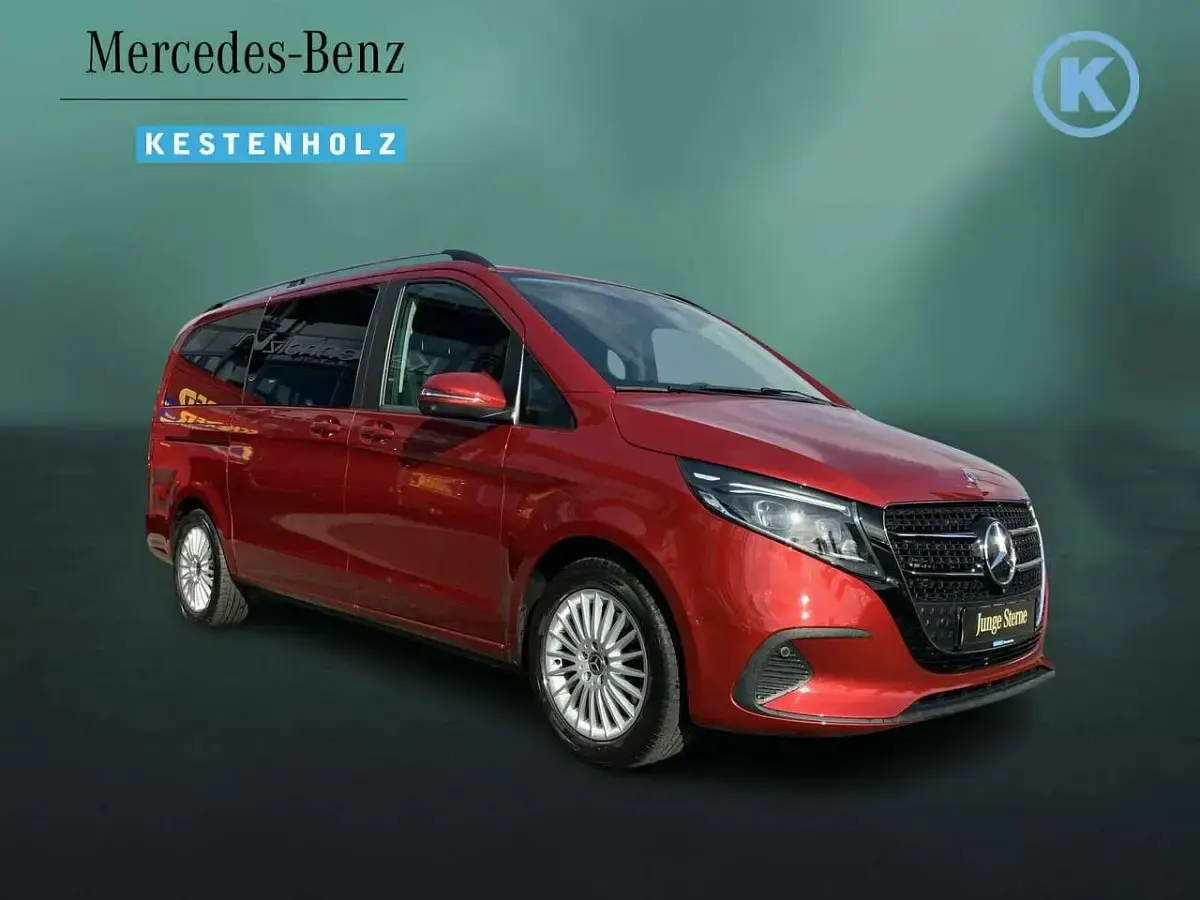 Gebraucht Mercedes V220 Style 163 PS (119 kW) 2024 Hyazinthrot Van / Kleinbus