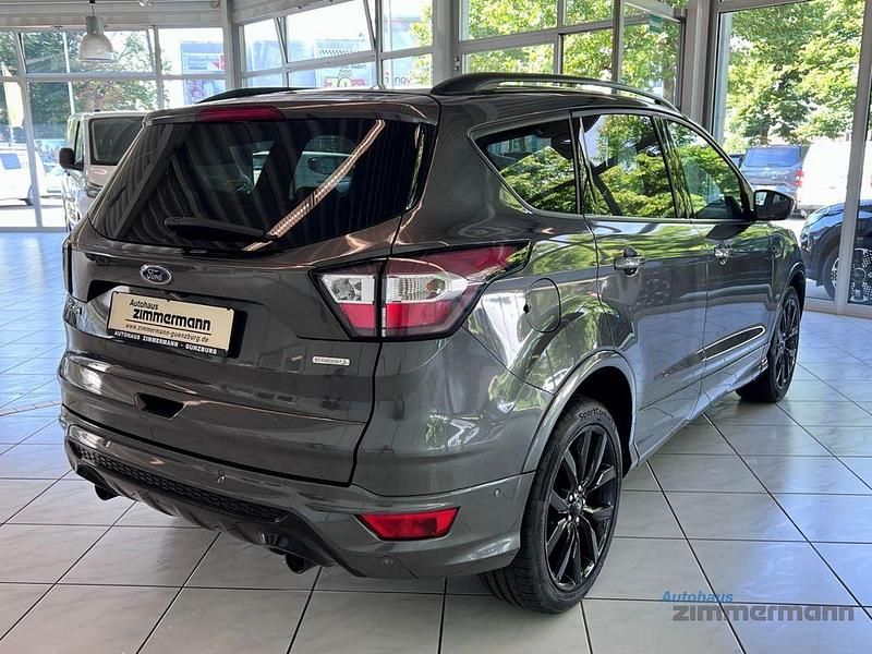 Gebraucht Ford Kuga ST-Line 150 PS (110 kW) 2018 Metallic) (grau SUV