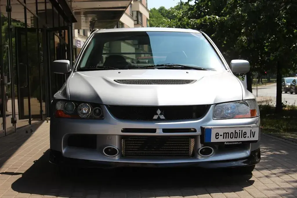 Second-hand Mitsubishi Lancer Evolution Edition 371 CP (272 kW) 2006 Argintiu Berlinǎ