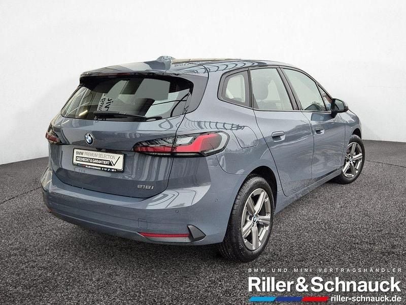Gebraucht BMW 218 Active Tourer Performance 136 PS (100 kW) 2024 Grau Van / Kleinbus