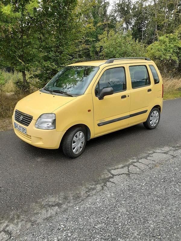 Gelb Gebraucht 2000 Suzuki Wagon R+ Kombi | 1.650 € (Fairer Preis) - Bild 1/4