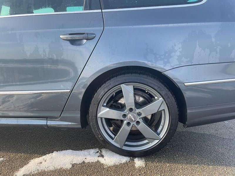 Gebraucht VW Passat R-line 170 PS (125 kW) 2010 Grau Kombi