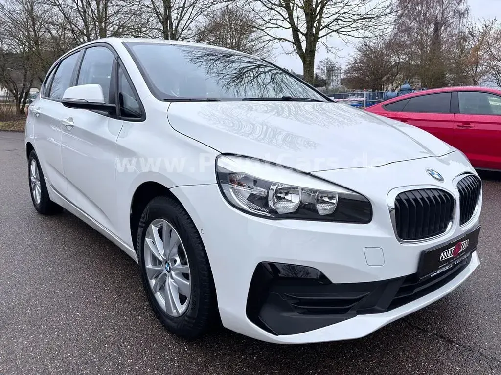 Gebraucht BMW 218 Active Tourer Performance 140 PS (102 kW) 2018 Weiß Van / Kleinbus