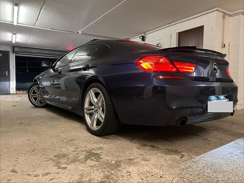 Blau Gebraucht 2012 BMW 640 Shadowline Coupé | 18.444 € (Guter Preis) - Bild 1/4