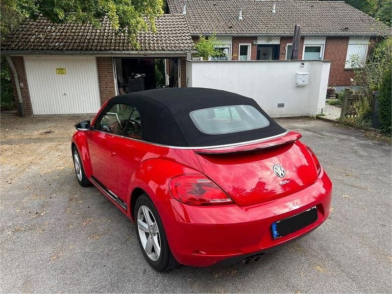 Gebraucht VW Beetle Sport 150 PS (110 kW) 2015 Rot Kleinwagen