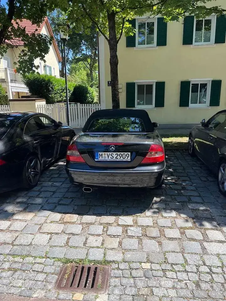 Gebraucht Mercedes CLK200 184 PS (135 kW) 2007 Schwarz Cabrio