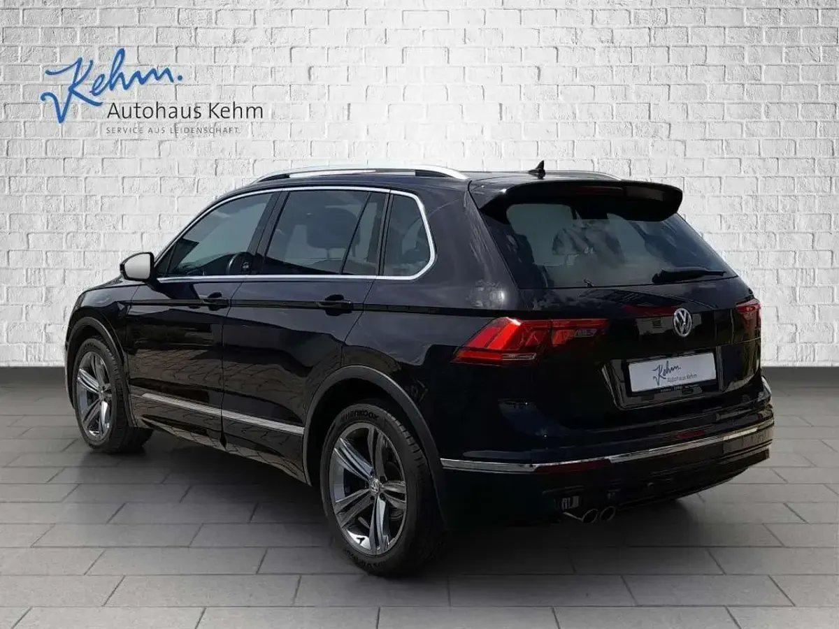 Gebraucht VW Tiguan Sound 190 PS (139 kW) 2017 Deep black perleffekt SUV